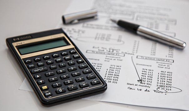 Gérez votre comptabilité générale, fournisseurs, clients ainsi que vos immobilisations et la trésorerie avec un ERP